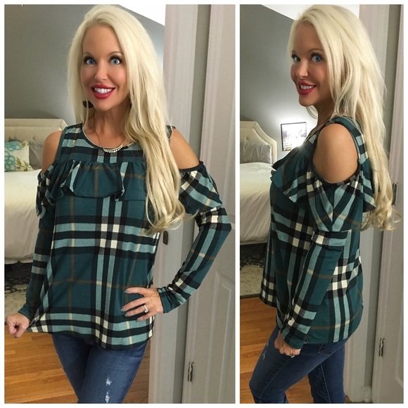 LAST 1! 💕On Trend Ruffled Plaid Tunic! - Picture 2 of 3